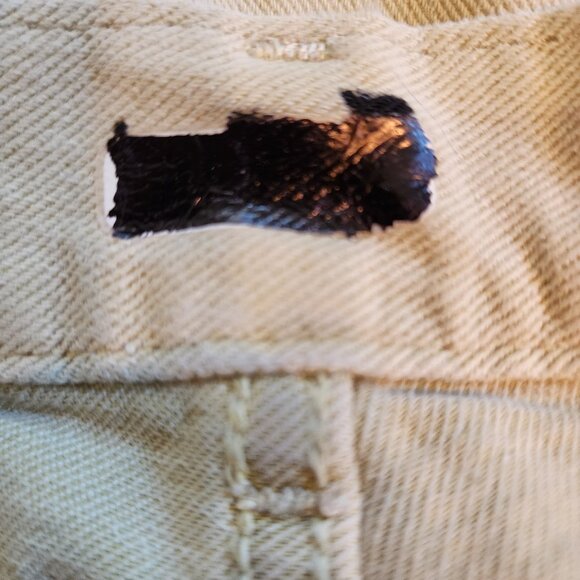1990s Lee Riveted High Rise Vintage Mom Shorts in Light Tan Size S - Picture 7 of 8